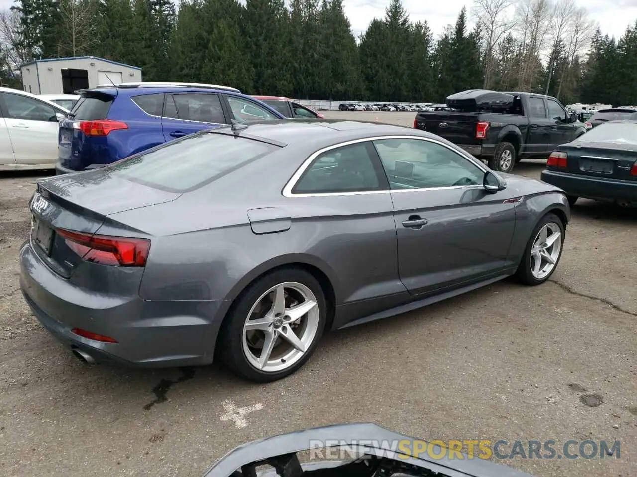 3 fotografías del automóvil dañado WAUTNAF56KA039614 AUDI A5 2019