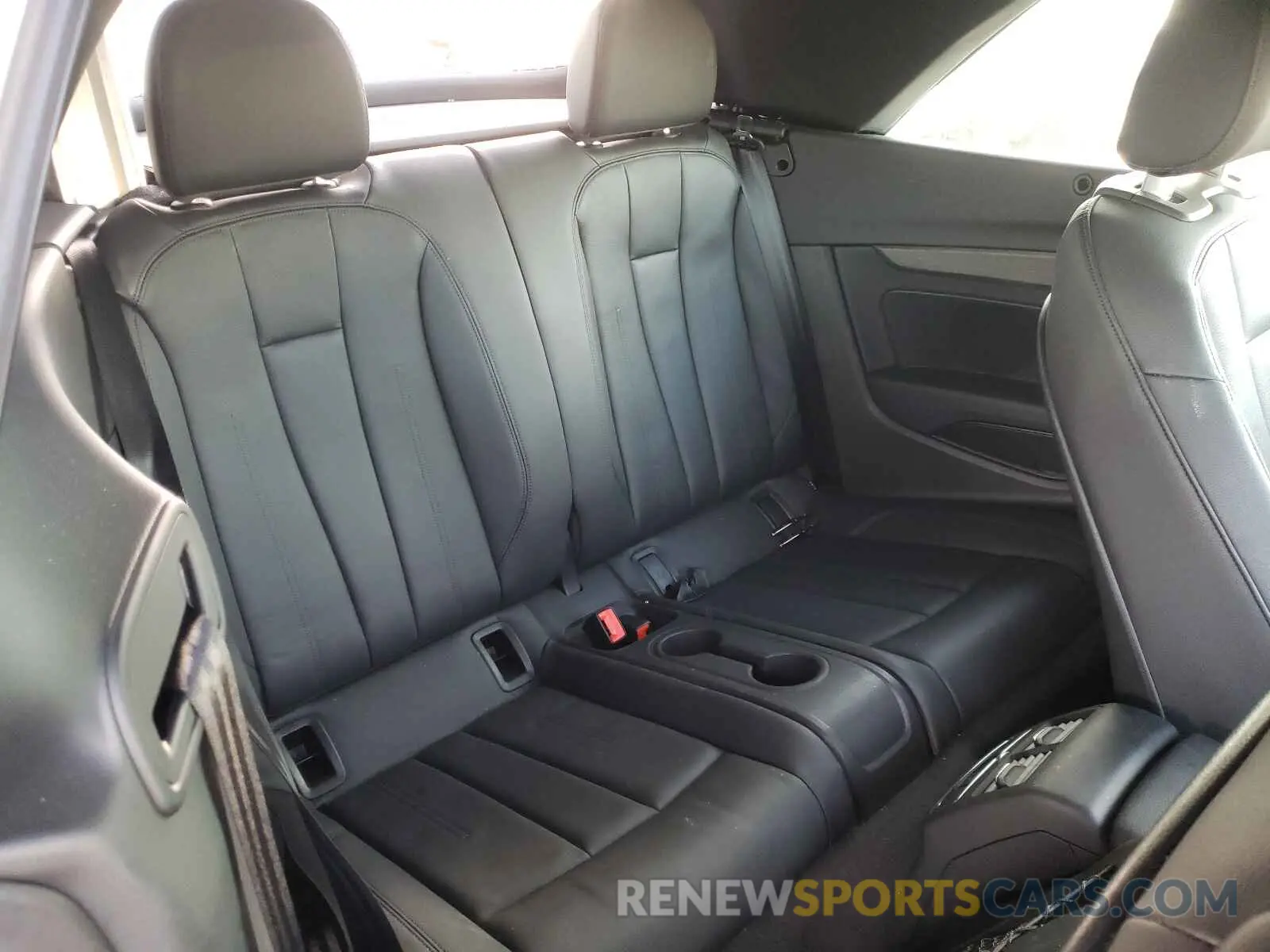 6 fotografías del automóvil dañado WAUWNGF58KN001231 AUDI A5 2019
