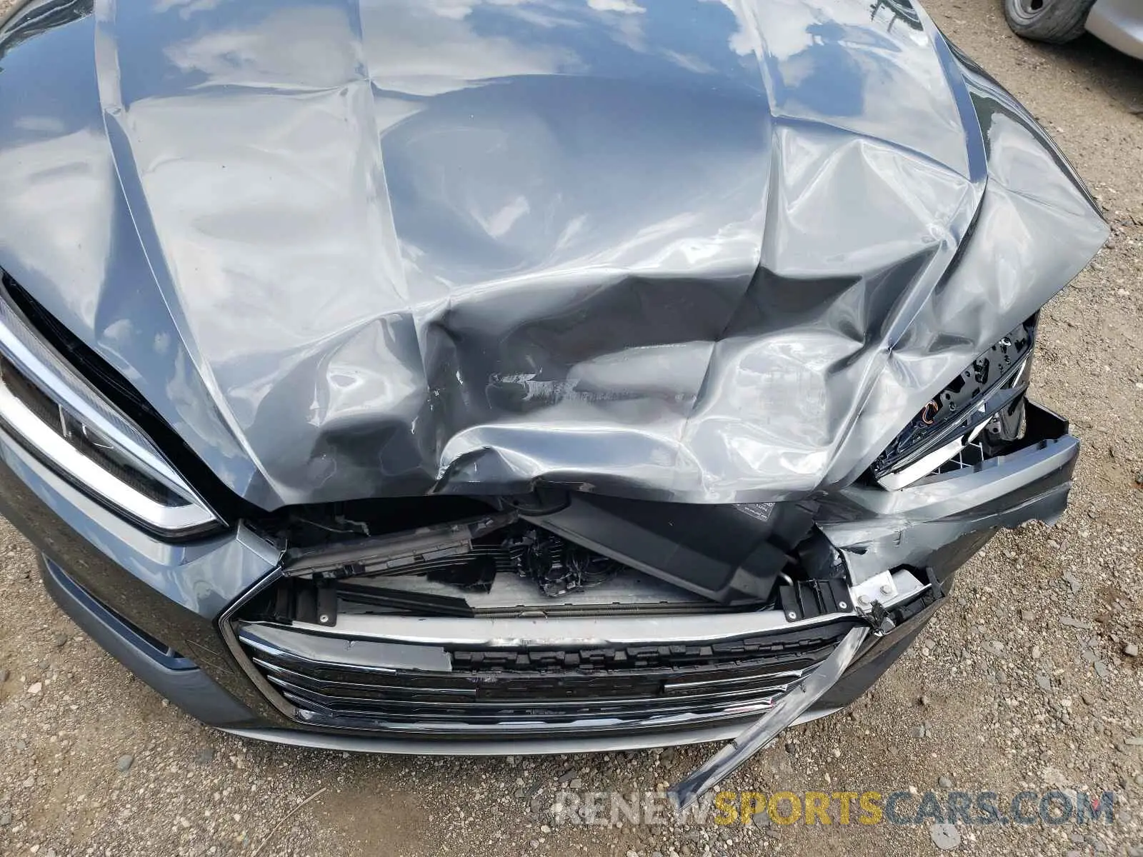 9 fotografías del automóvil dañado WAUWNGF58KN001231 AUDI A5 2019