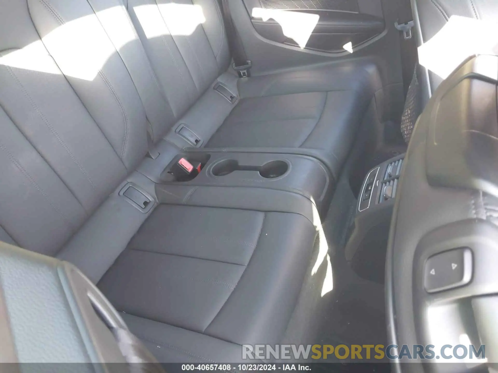 8 fotografías del automóvil dañado WAUYNGF54KN009383 AUDI A5 2019