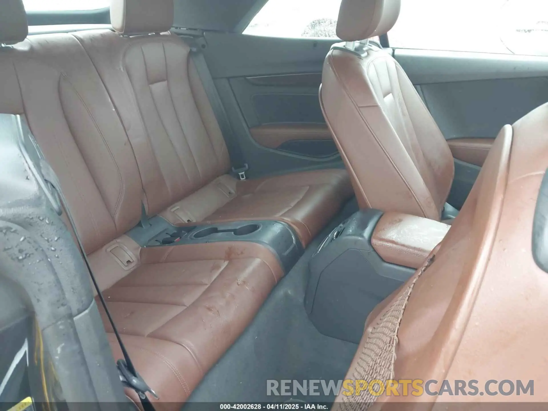 8 fotografías del automóvil dañado WAUYNGF57KN000600 AUDI A5 2019