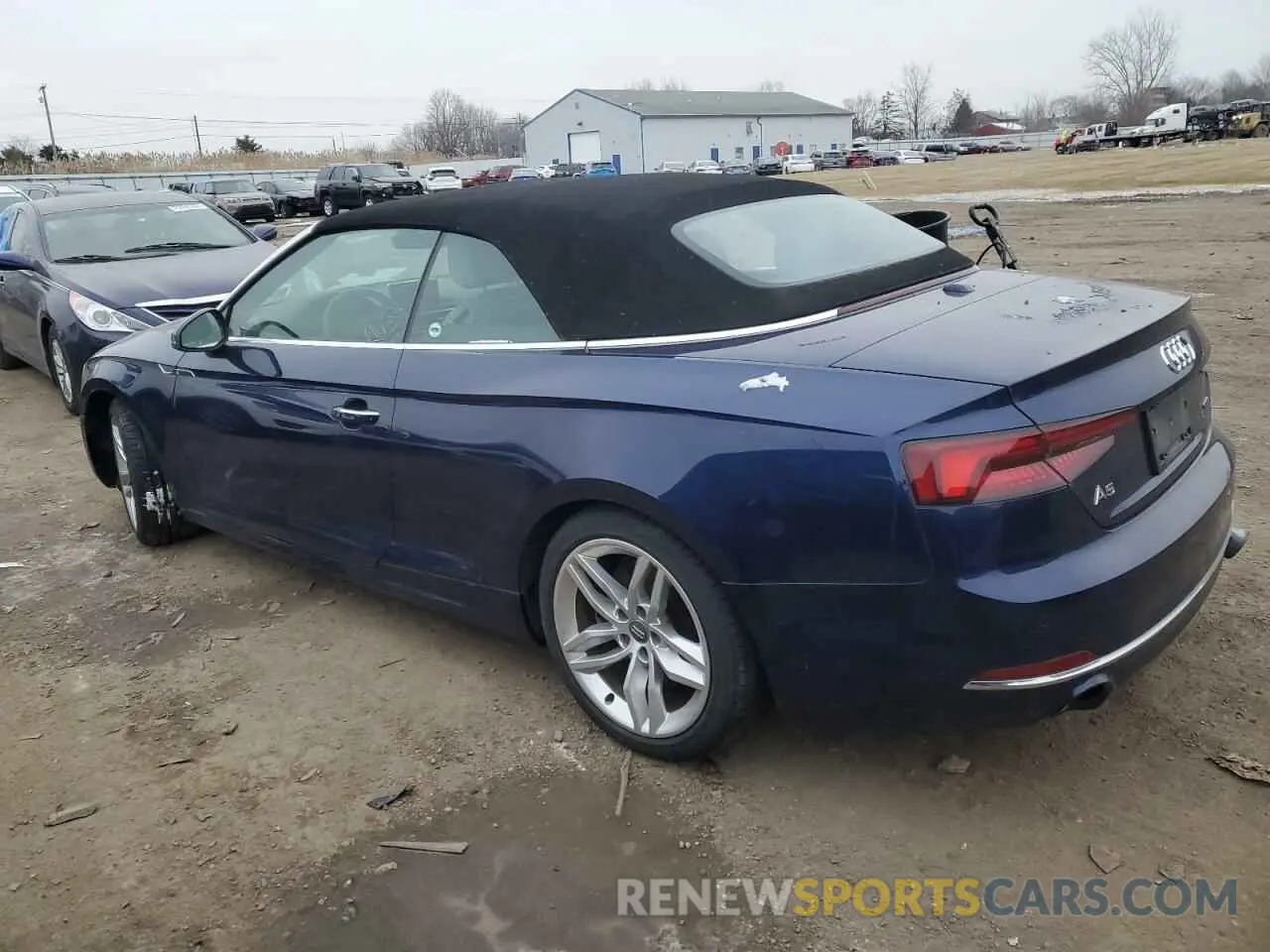 2 fotografías del automóvil dañado WAUYNGF58KN001528 AUDI A5 2019