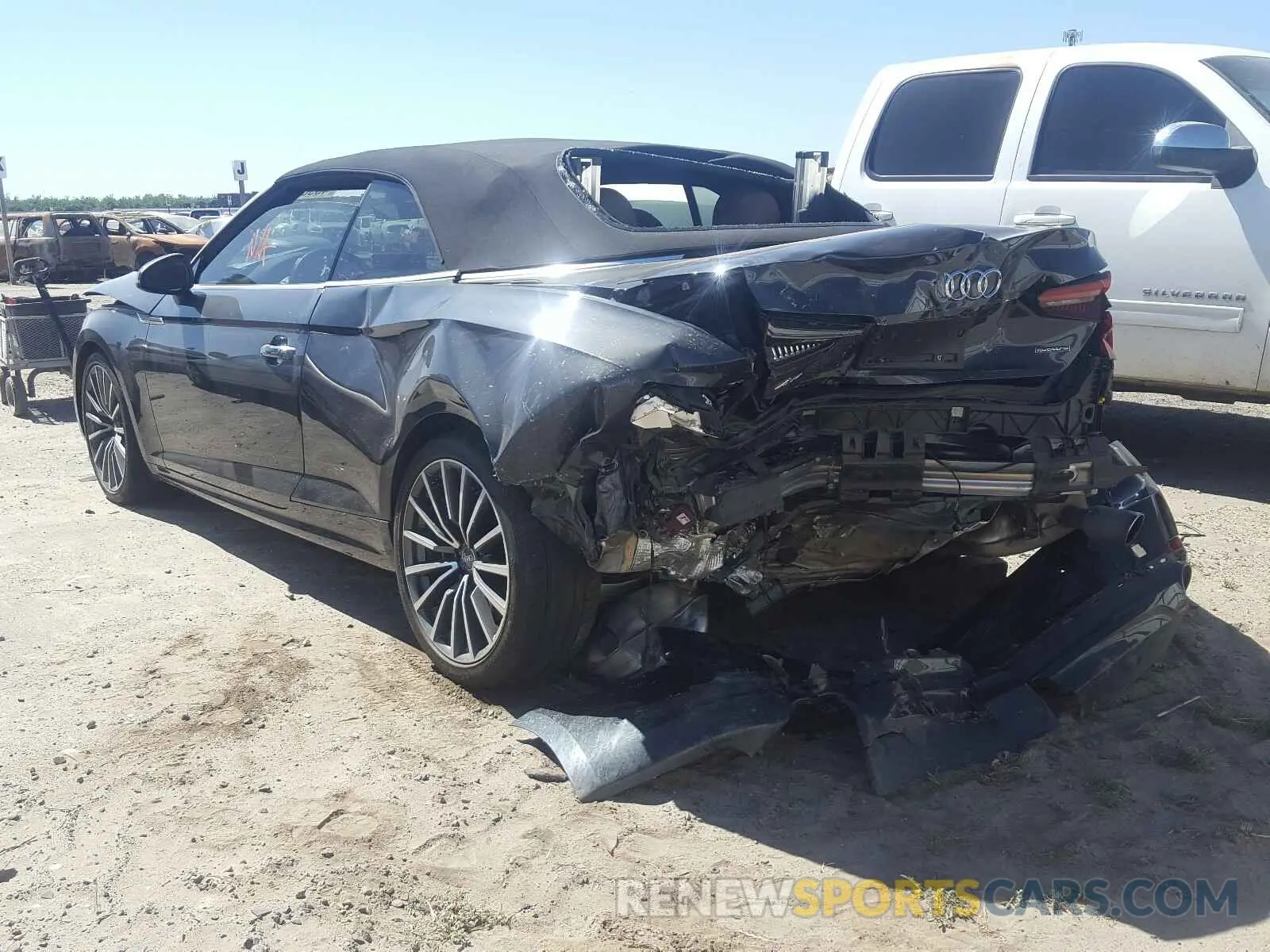 3 fotografías del automóvil dañado WAUYNGF58KN002176 AUDI A5 2019