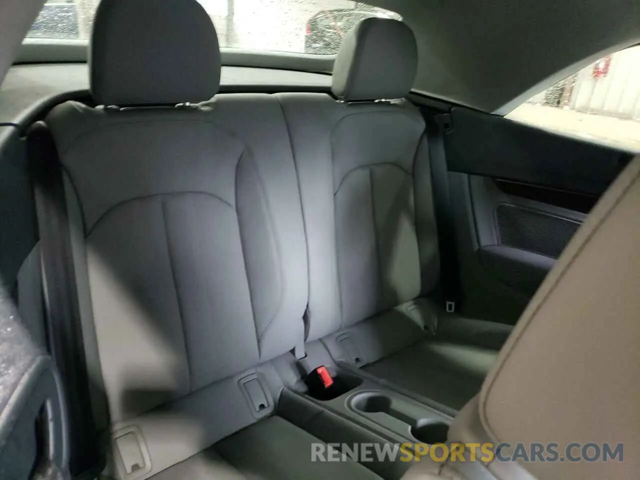 10 fotografías del automóvil dañado WAUYNGF58KN002811 AUDI A5 2019