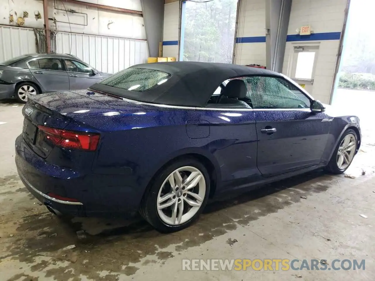 3 fotografías del automóvil dañado WAUYNGF58KN002811 AUDI A5 2019