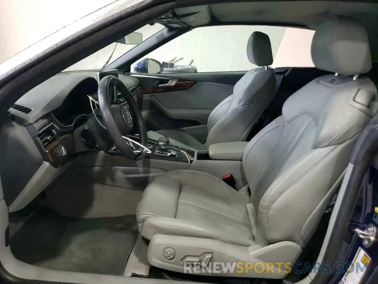 7 fotografías del automóvil dañado WAUYNGF58KN002811 AUDI A5 2019