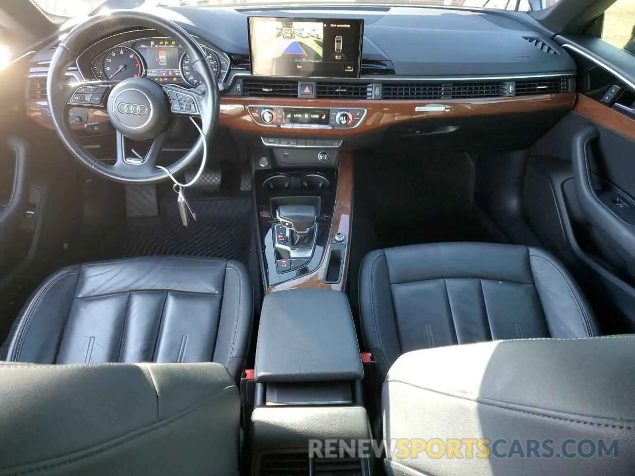 8 fotografías del automóvil dañado WAUANCF59LA007082 AUDI A5 2020