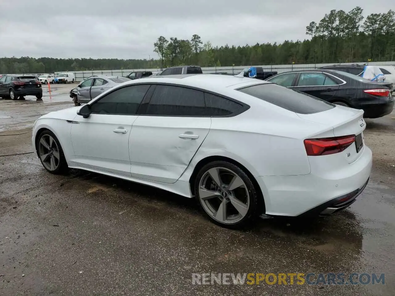 2 fotografías del automóvil dañado WAUCNCF50LA002555 AUDI A5 2020