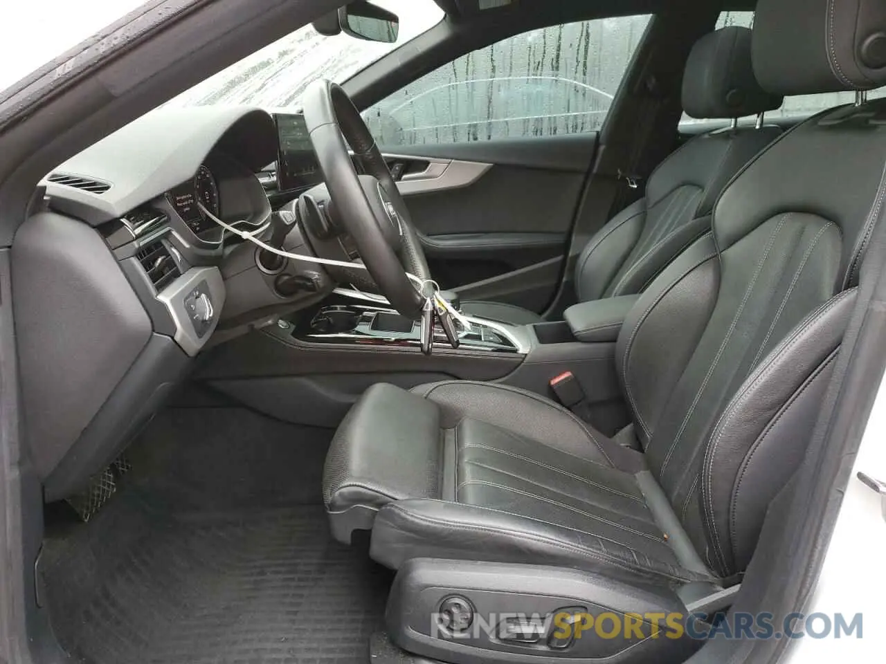 7 fotografías del automóvil dañado WAUCNCF50LA002555 AUDI A5 2020