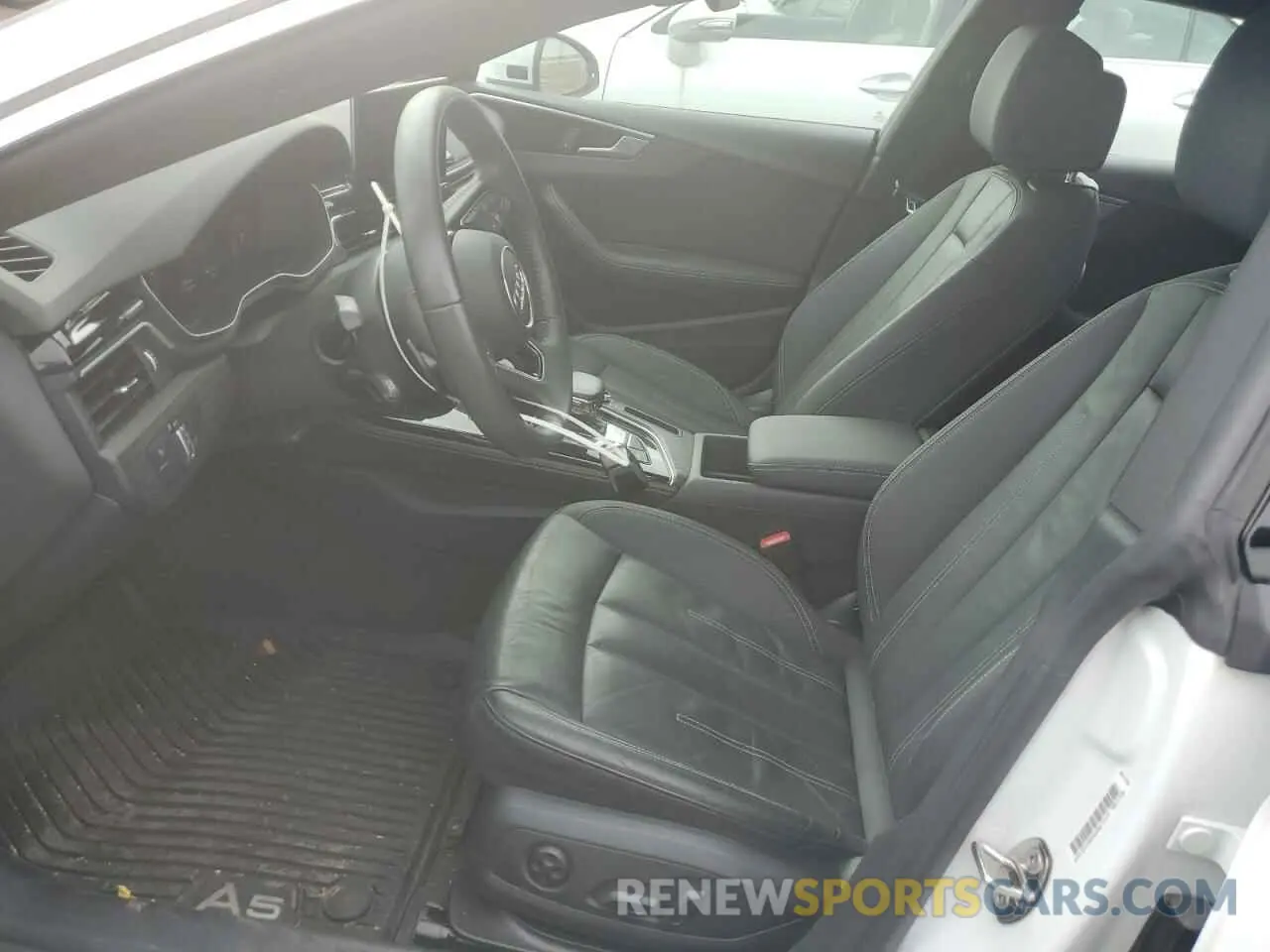 7 fotografías del automóvil dañado WAUCNCF54LA001053 AUDI A5 2020