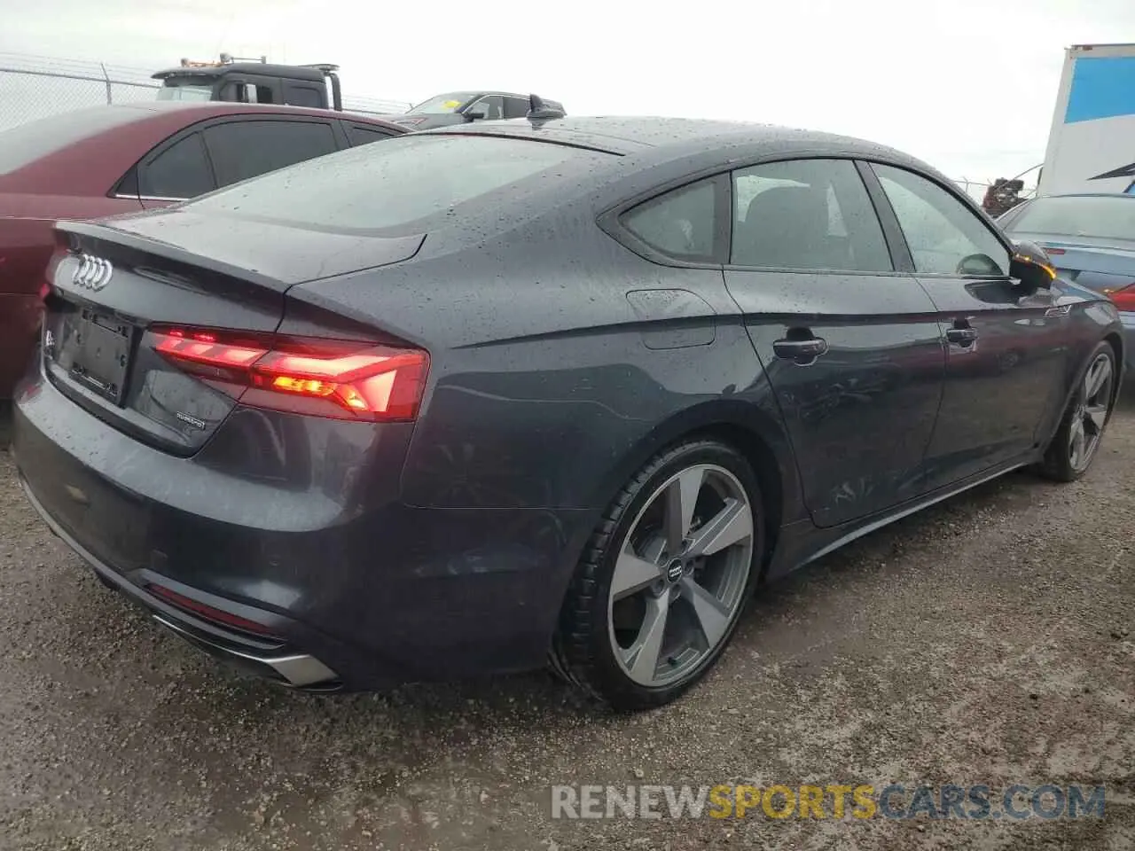 3 fotografías del automóvil dañado WAUCNCF56LA001331 AUDI A5 2020