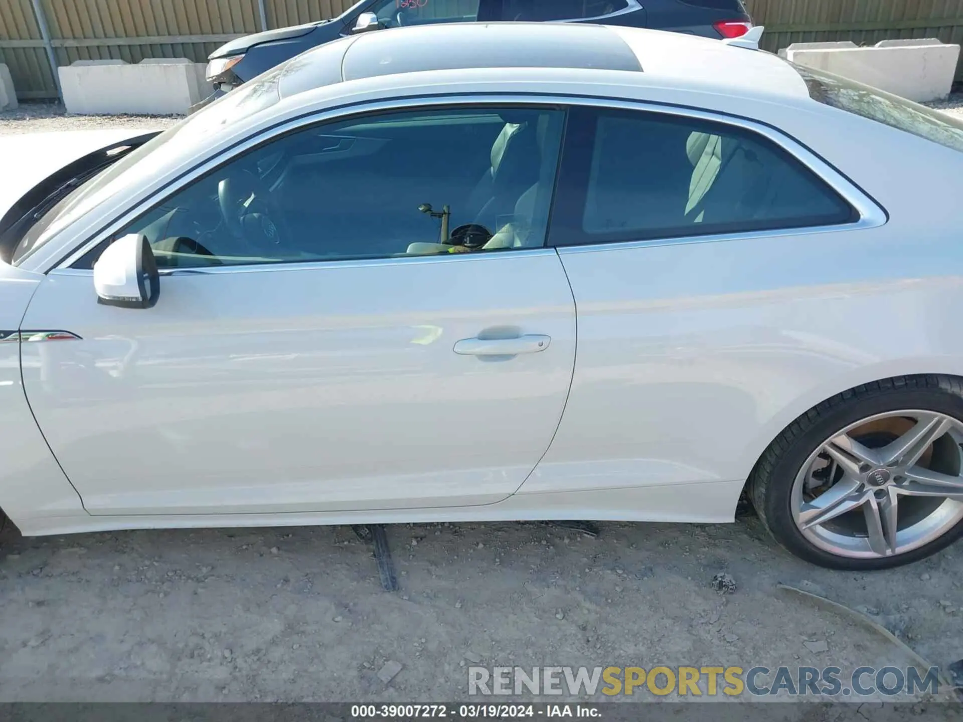 15 fotografías del automóvil dañado WAUSNAF58LA001590 AUDI A5 2020