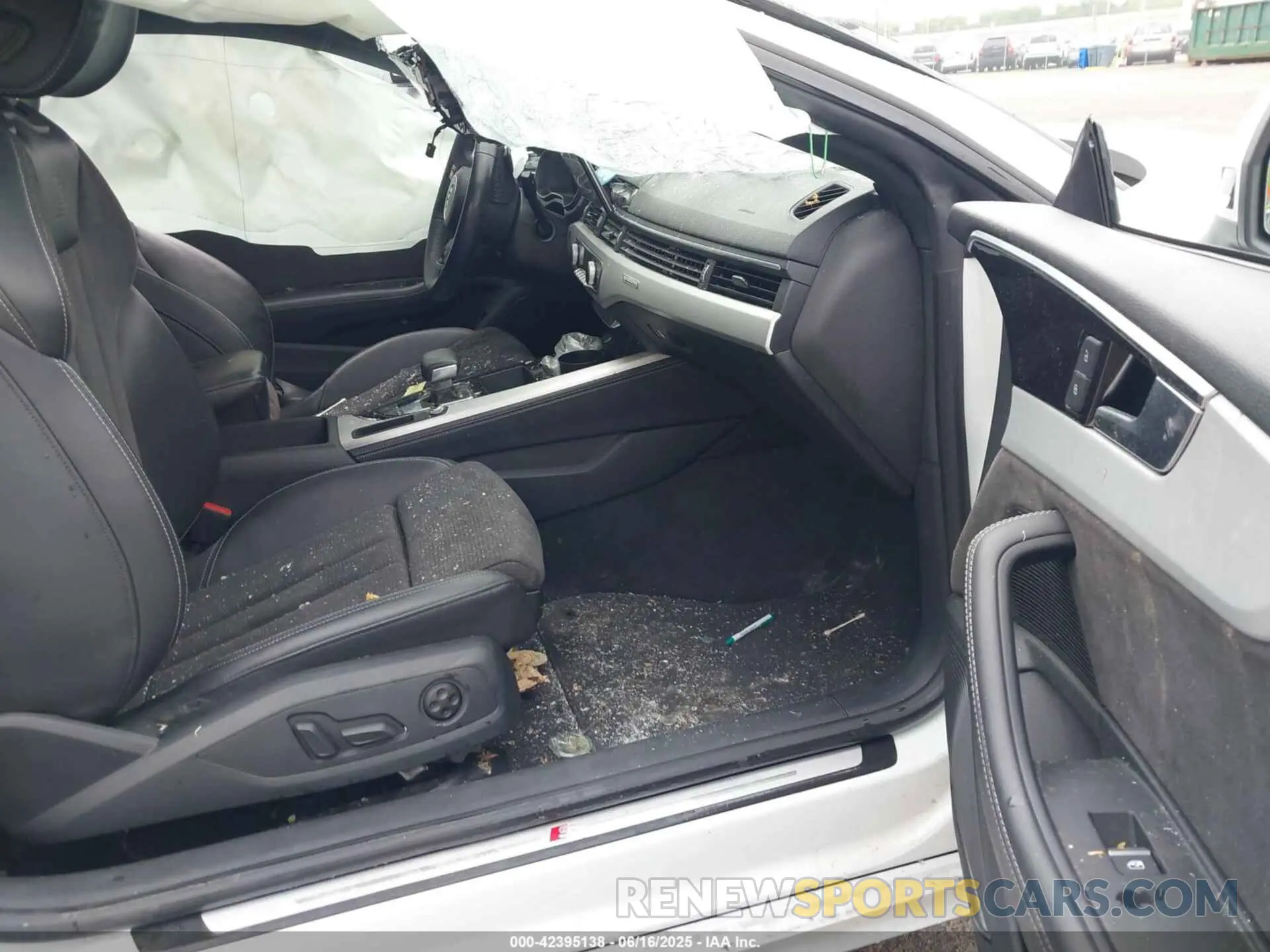 5 fotografías del automóvil dañado WAUTNAF57LA001505 AUDI A5 2020