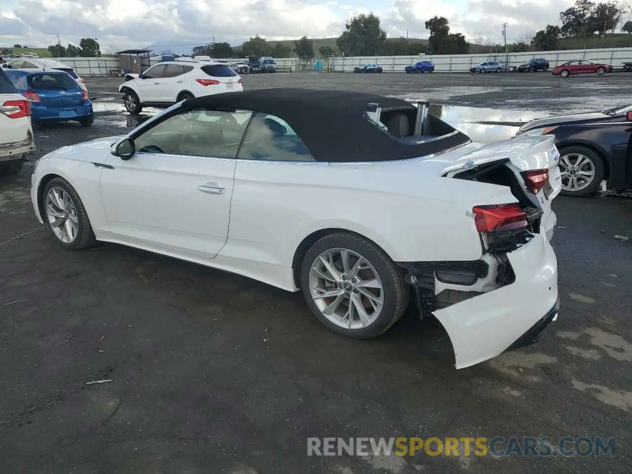 2 fotografías del automóvil dañado WAUWNGF54LN002135 AUDI A5 2020