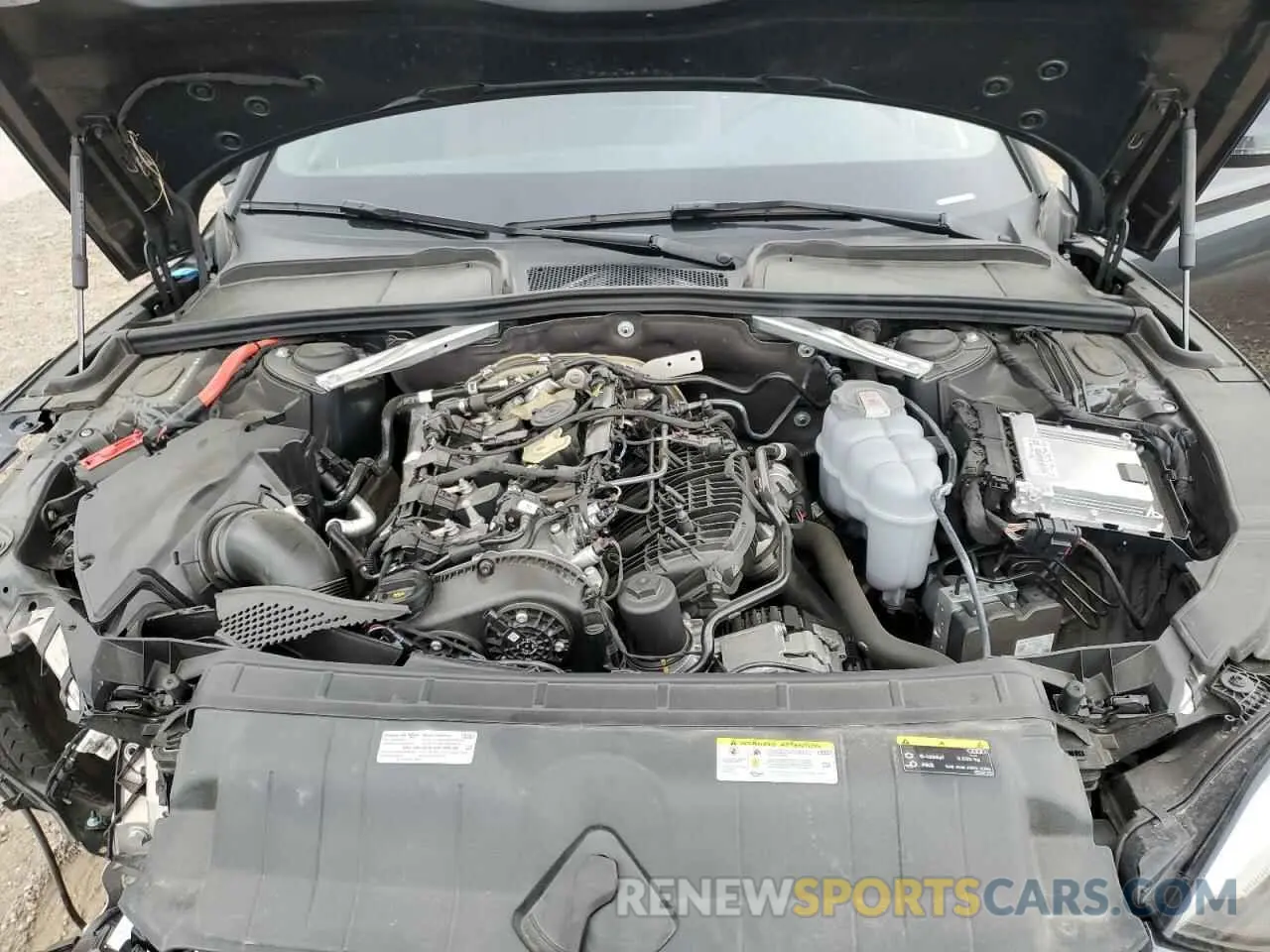 11 fotografías del automóvil dañado WAUABCF58MA062598 AUDI A5 2021