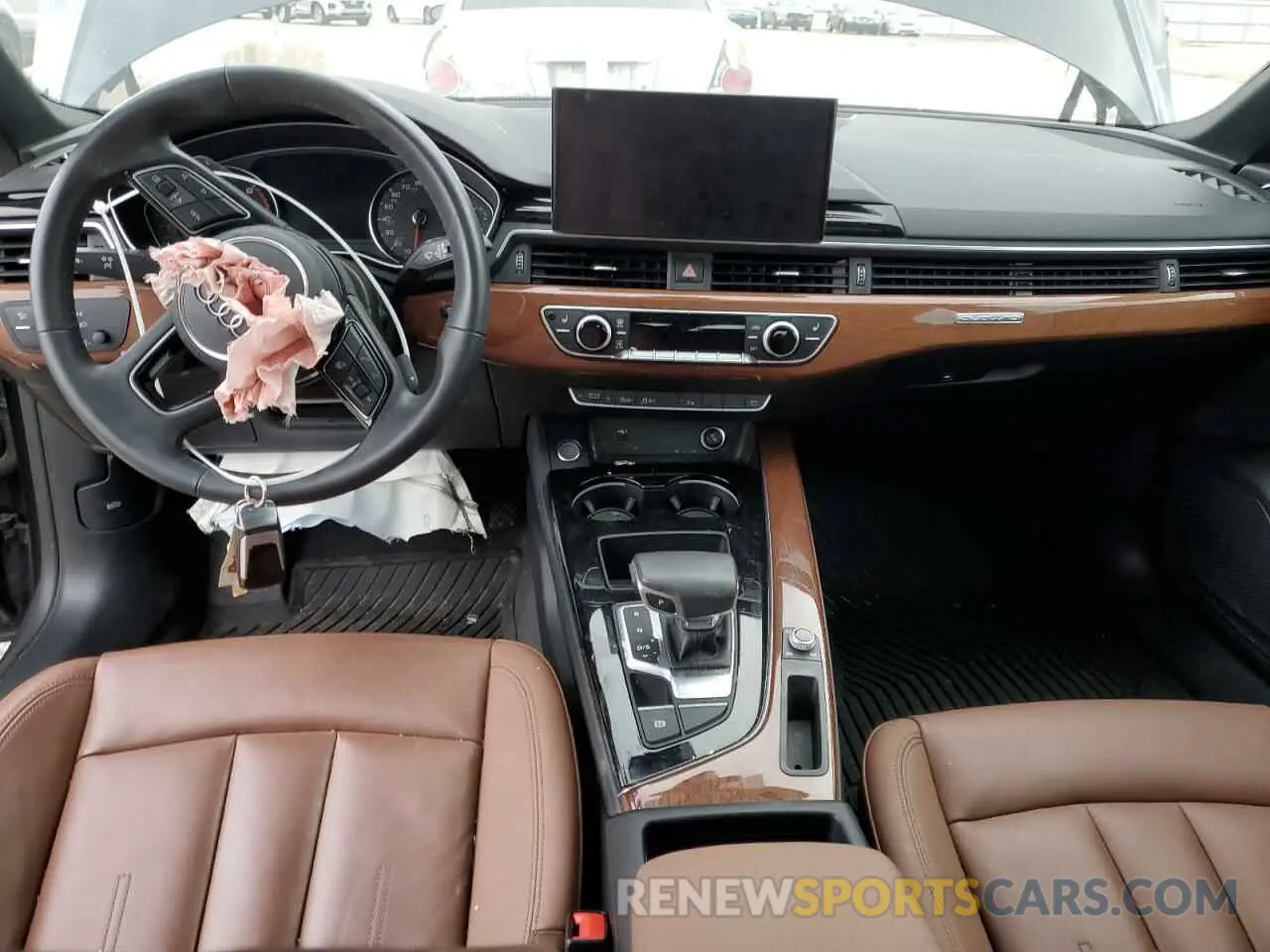 8 fotografías del automóvil dañado WAUABCF58MA062598 AUDI A5 2021