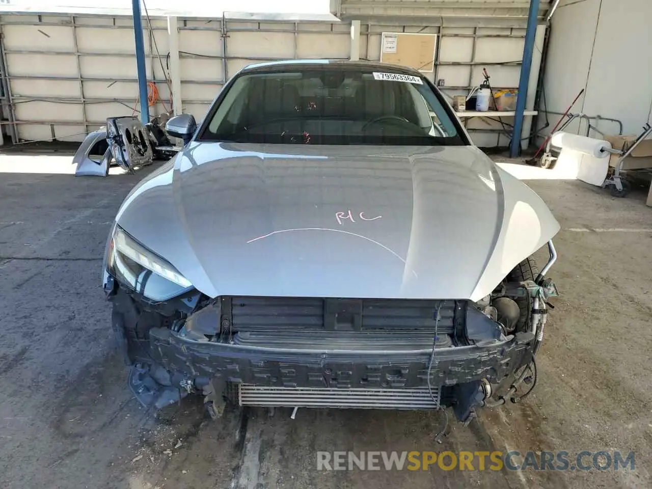 5 fotografías del automóvil dañado WAUCBCF55MA011715 AUDI A5 2021