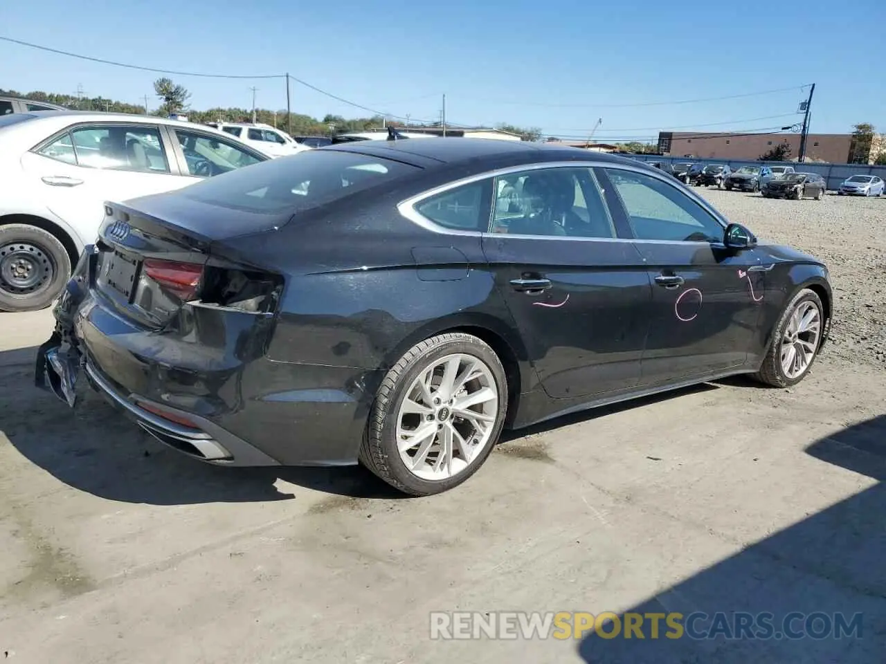 3 fotografías del automóvil dañado WAUCBCF57MA062178 AUDI A5 2021