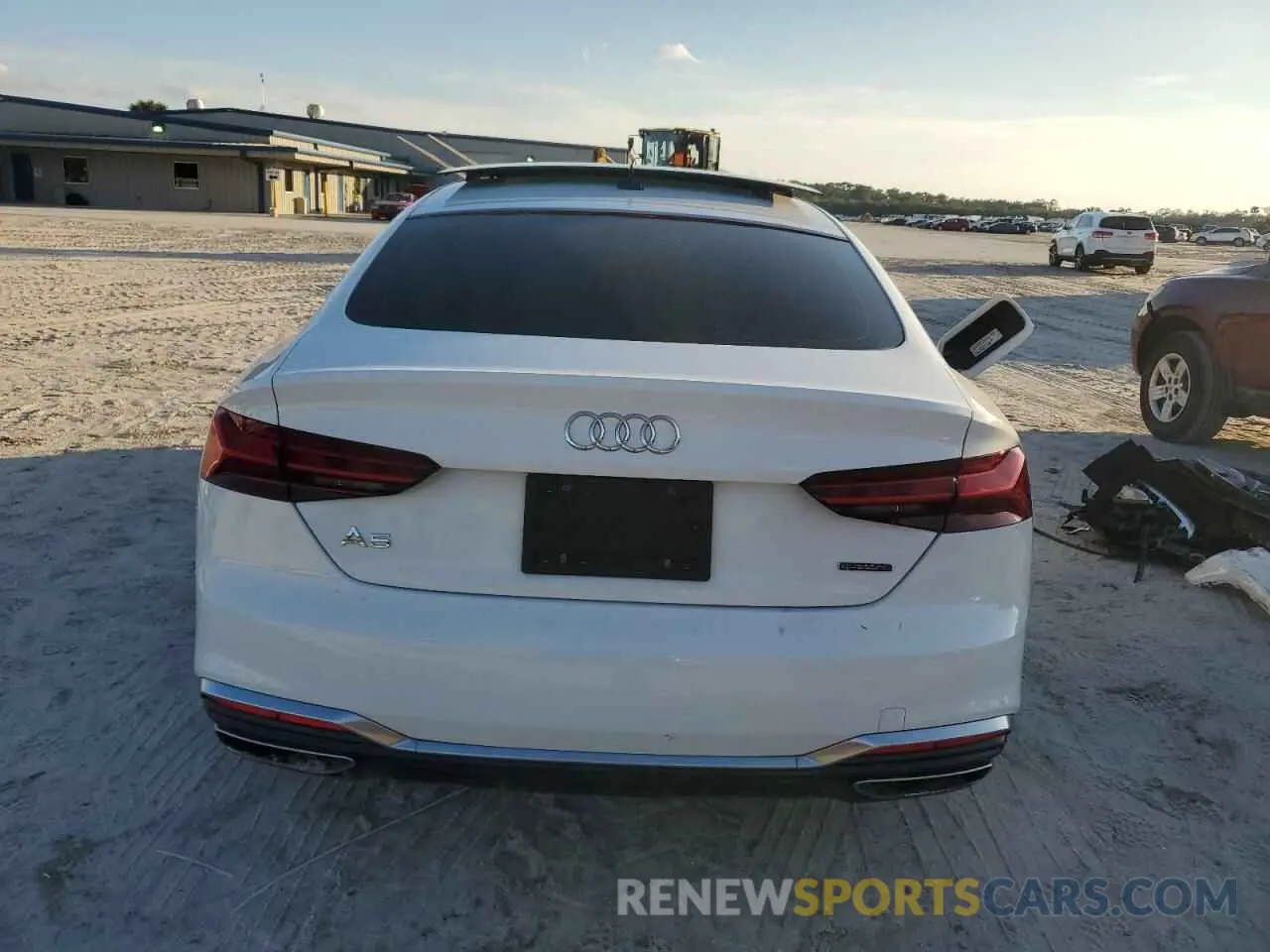 6 fotografías del automóvil dañado WAUDACF55MA011544 AUDI A5 2021