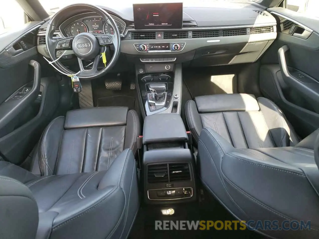 8 fotografías del automóvil dañado WAUDACF59MA017704 AUDI A5 2021