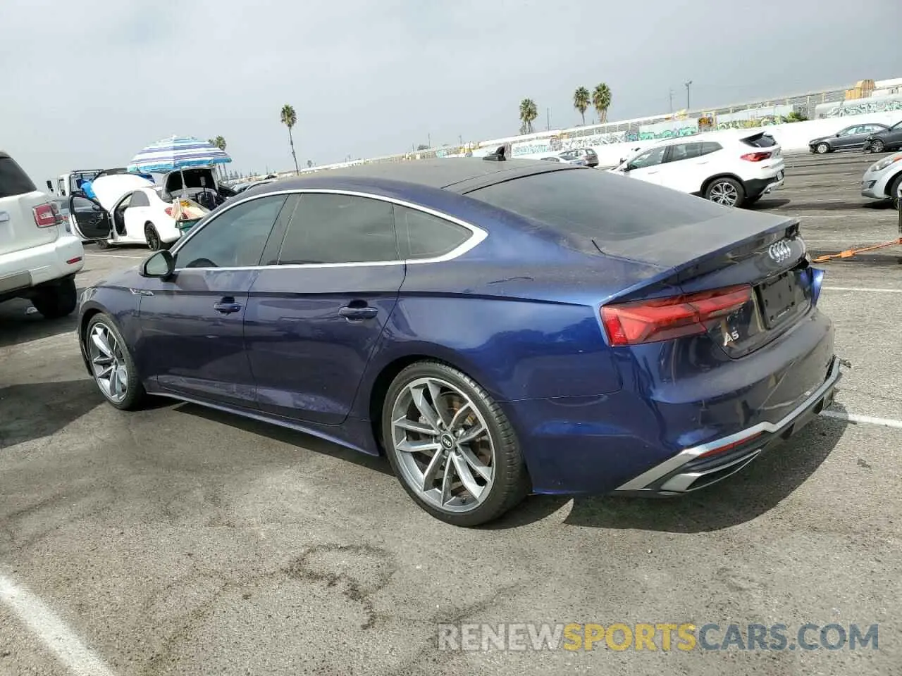 2 fotografías del automóvil dañado WAUFACF51MA046073 AUDI A5 2021