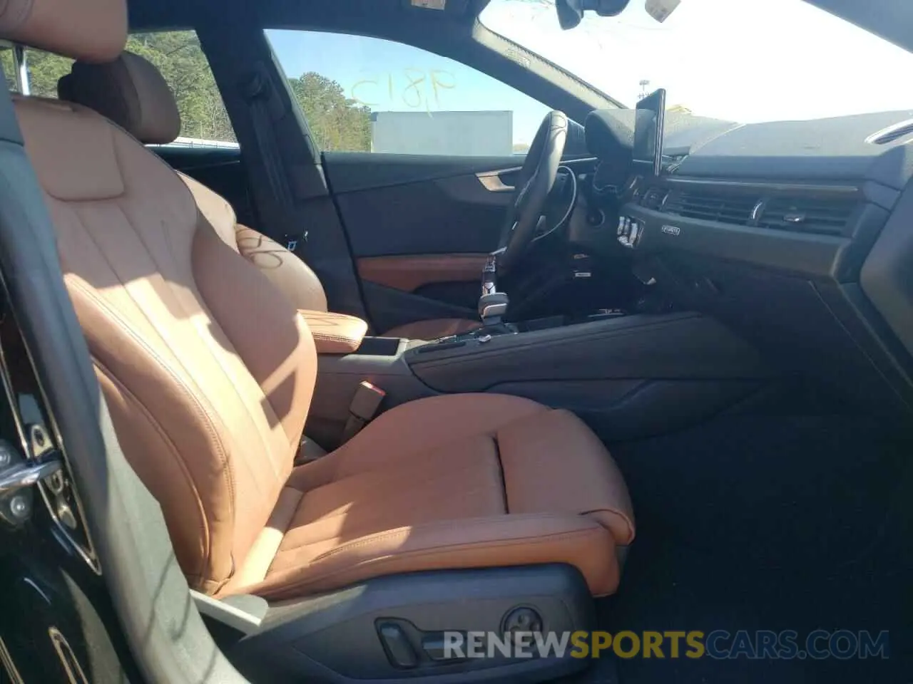 5 fotografías del automóvil dañado WAUFACF51MA050804 AUDI A5 2021