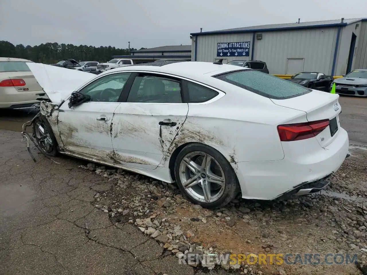 2 fotografías del automóvil dañado WAUFACF54MA041742 AUDI A5 2021