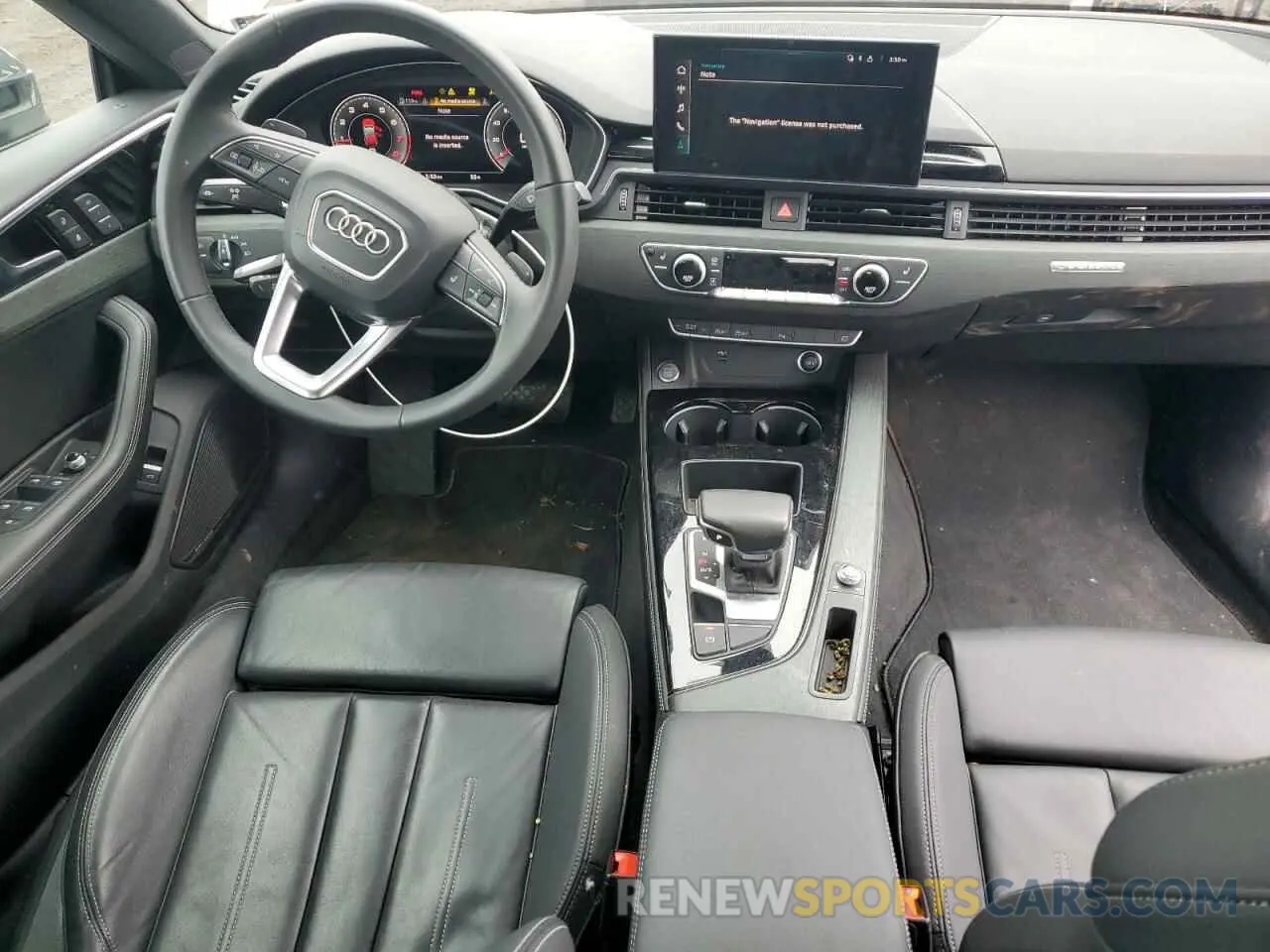 8 fotografías del automóvil dañado WAUFACF56MA052144 AUDI A5 2021