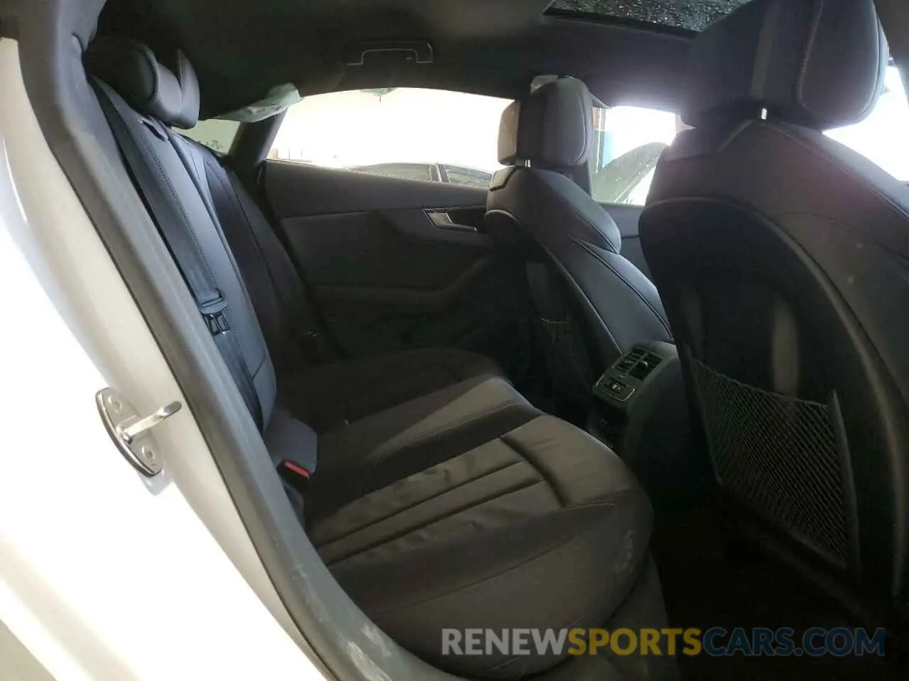 10 fotografías del automóvil dañado WAUFACF5XMA050168 AUDI A5 2021