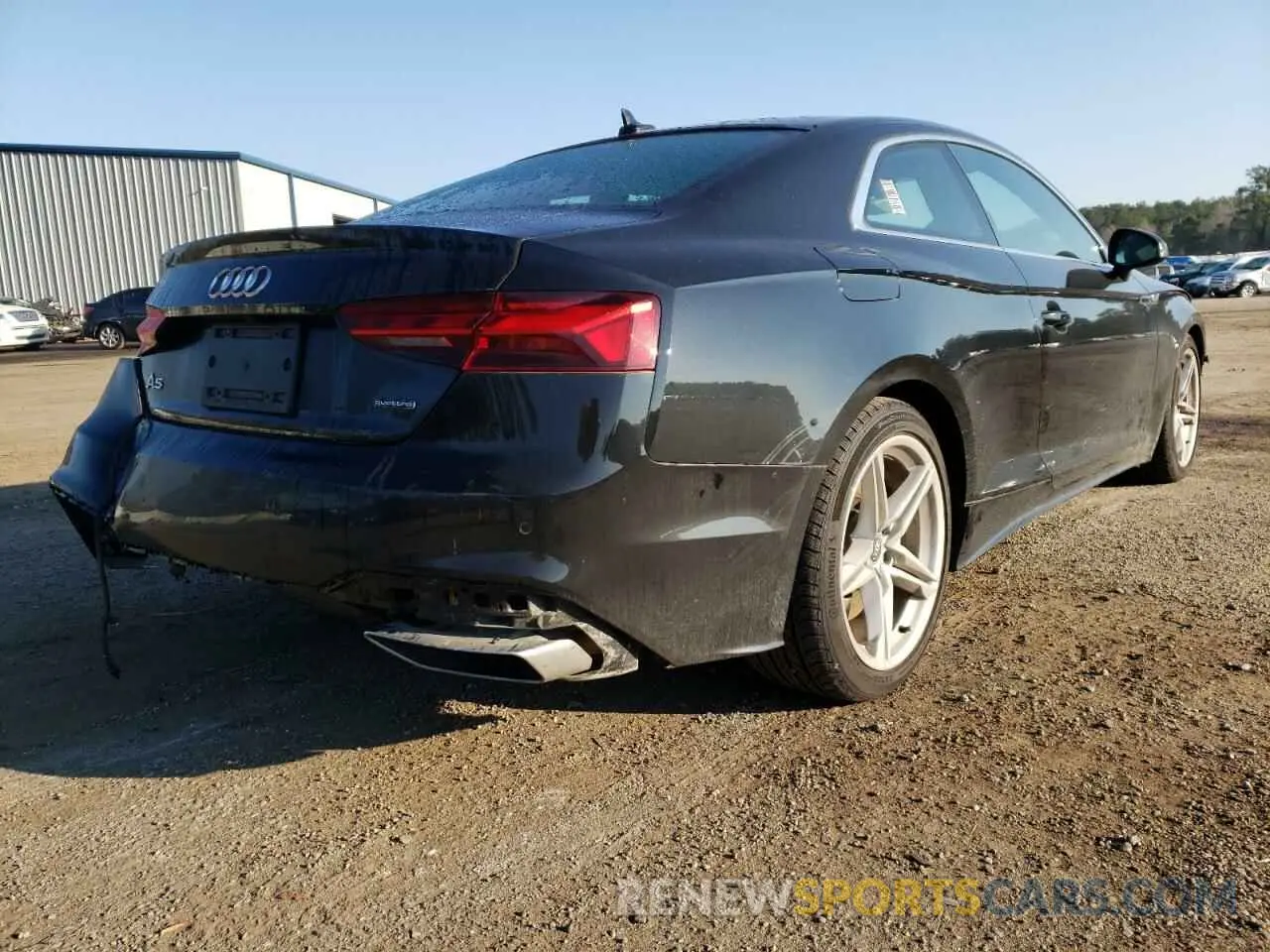 4 fotografías del automóvil dañado WAUSAAF50MA034399 AUDI A5 2021