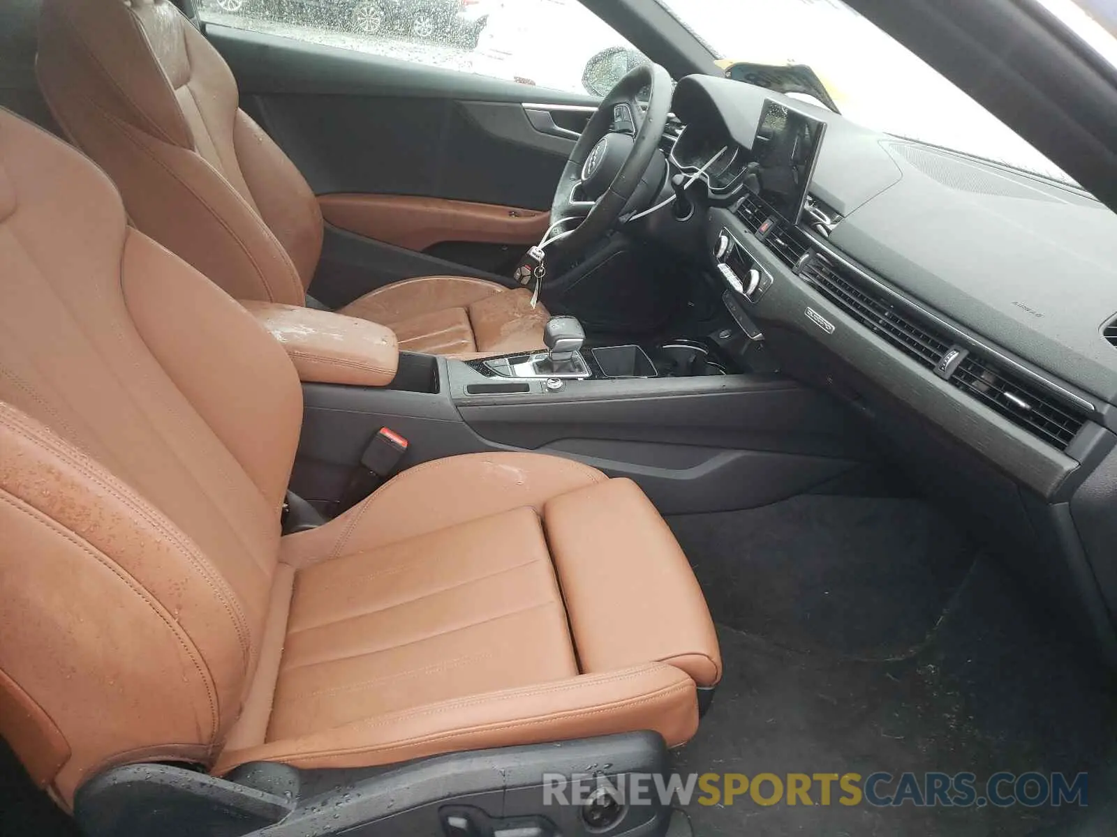 5 fotografías del automóvil dañado WAUSAAF55MA038450 AUDI A5 2021
