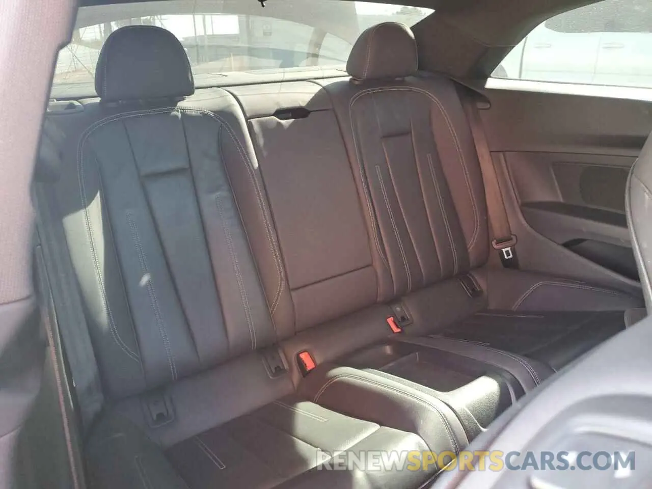 10 fotografías del automóvil dañado WAUSAAF5XMA009039 AUDI A5 2021