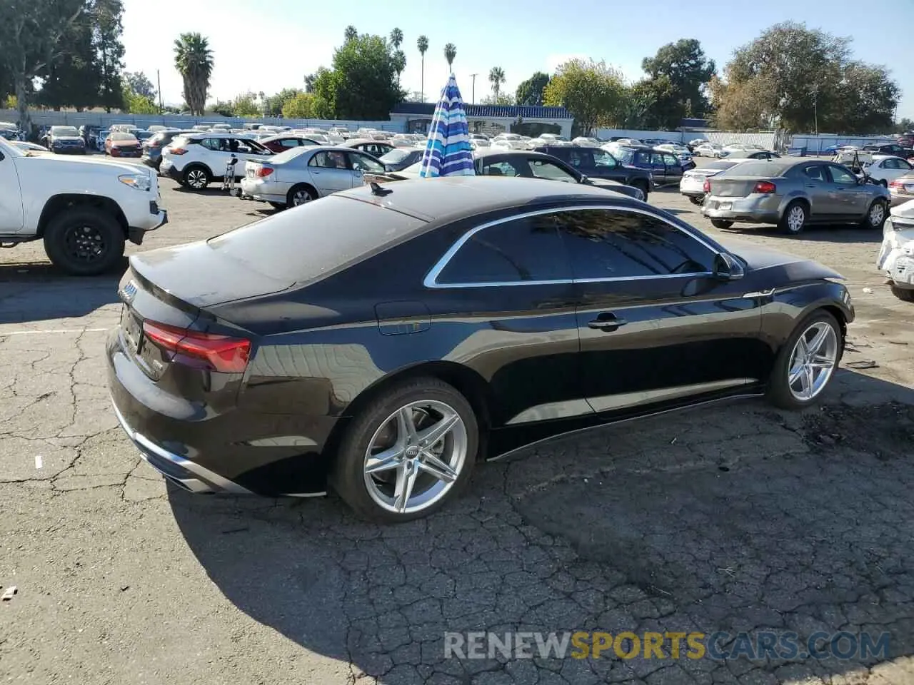 3 fotografías del automóvil dañado WAUSAAF5XMA009039 AUDI A5 2021