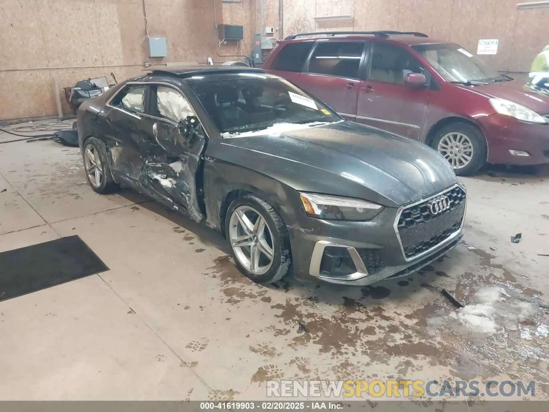 1 fotografías del automóvil dañado WAUTAAF52MA009055 AUDI A5 2021