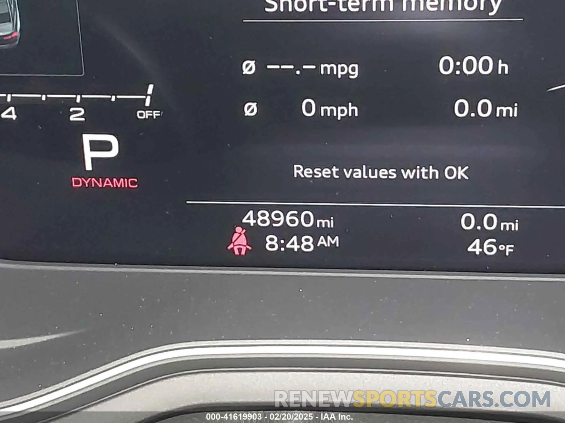 15 fotografías del automóvil dañado WAUTAAF52MA009055 AUDI A5 2021