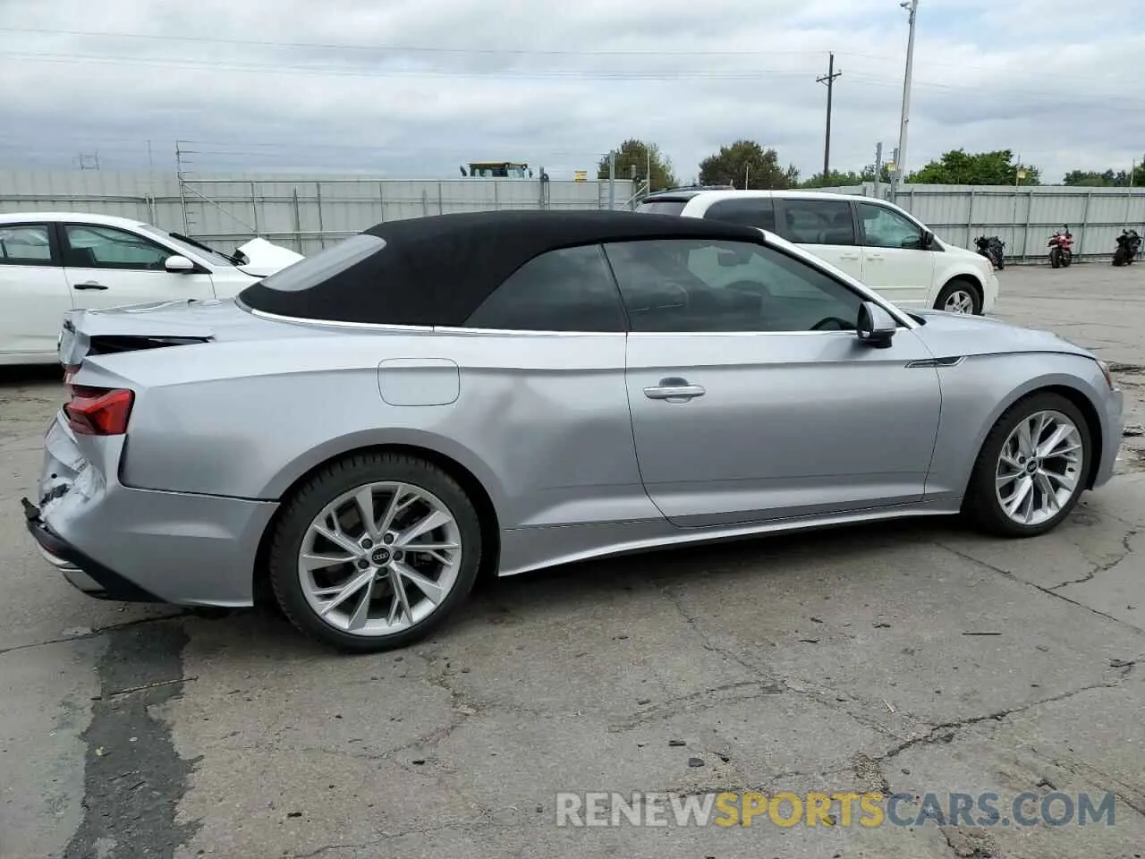 3 fotografías del automóvil dañado WAUWAGF55MN006904 AUDI A5 2021