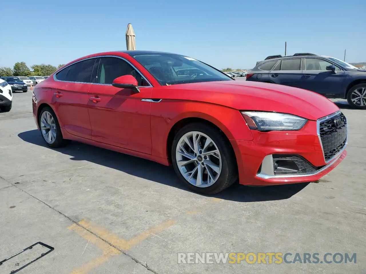 4 fotografías del automóvil dañado WAUABCF52NA030859 AUDI A5 2022