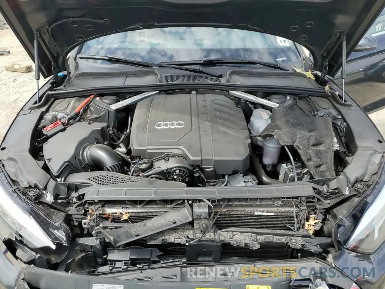 11 fotografías del automóvil dañado WAUABCF58NA027979 AUDI A5 2022