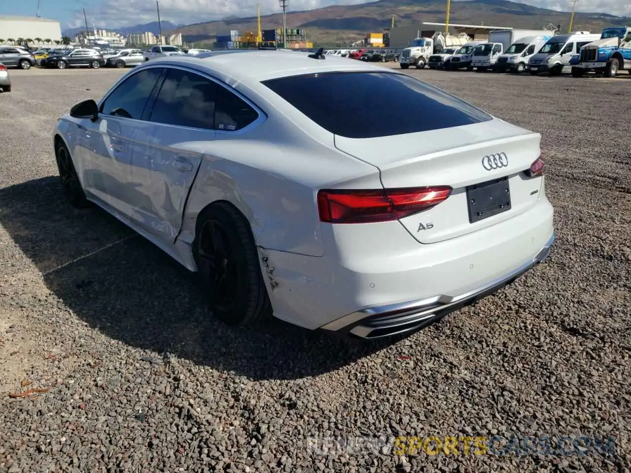 3 fotografías del automóvil dañado WAUFACF59NA018992 AUDI A5 2022