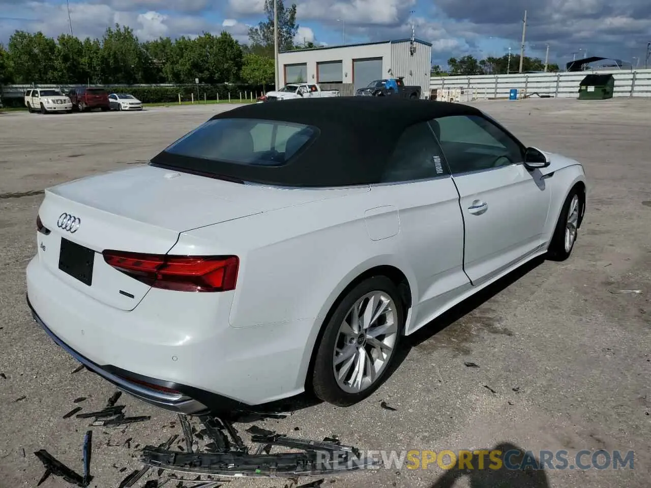 4 fotografías del automóvil dañado WAUWAGF51NN002186 AUDI A5 2022