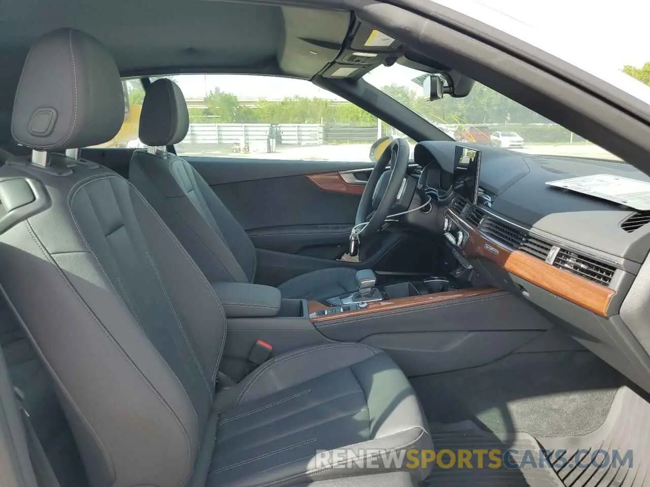 5 fotografías del automóvil dañado WAUWAGF51NN002186 AUDI A5 2022