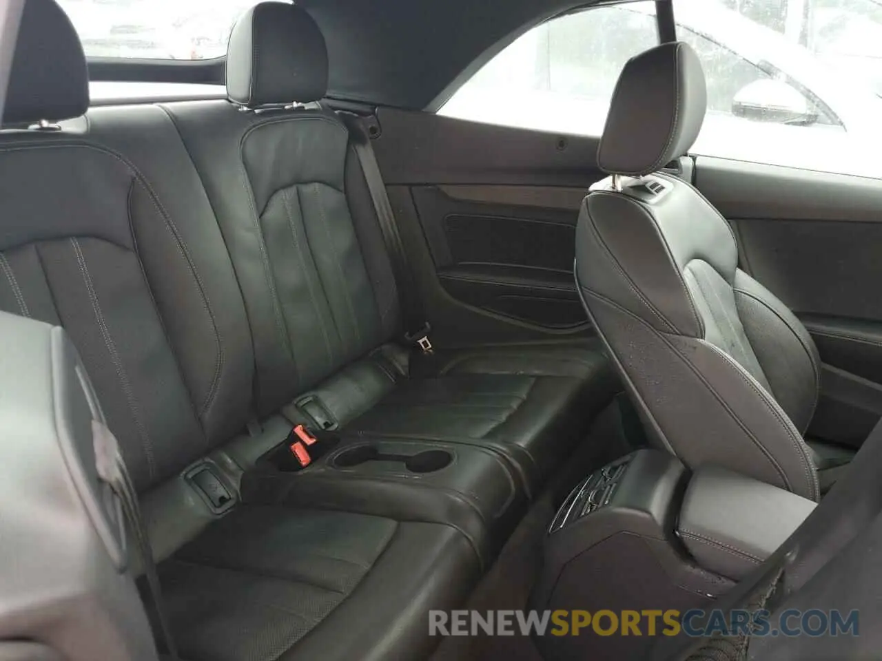 10 fotografías del automóvil dañado WAU5AGF57PN003616 AUDI A5 2023