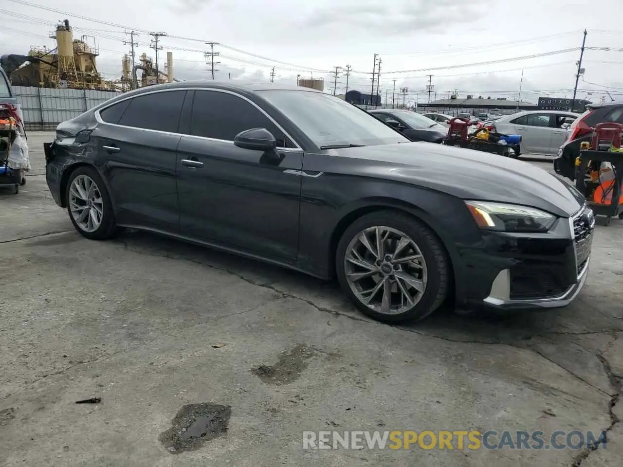 4 fotografías del automóvil dañado WAUABCF50PA026120 AUDI A5 2023