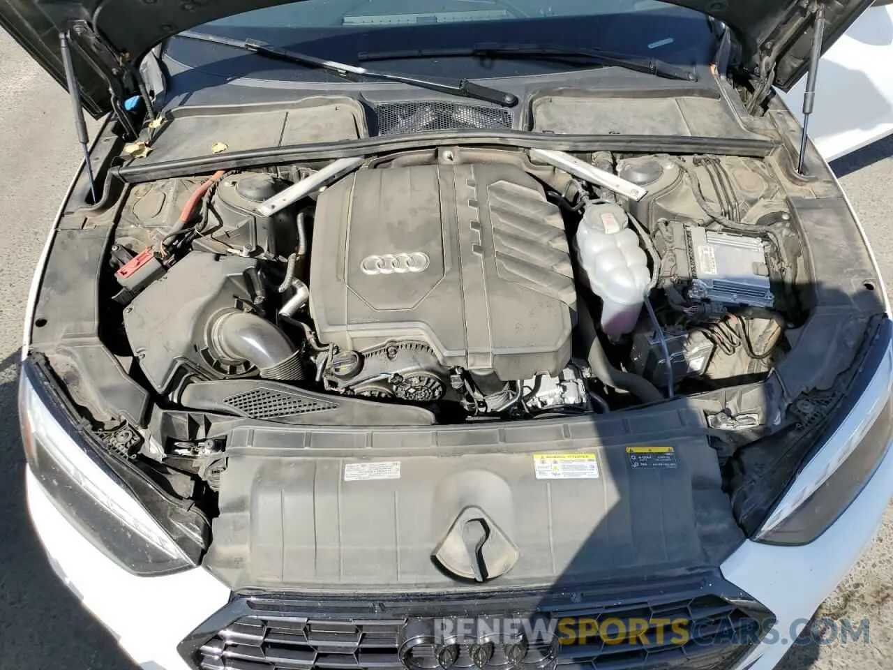 11 fotografías del automóvil dañado WAUABCF57PA022193 AUDI A5 2023