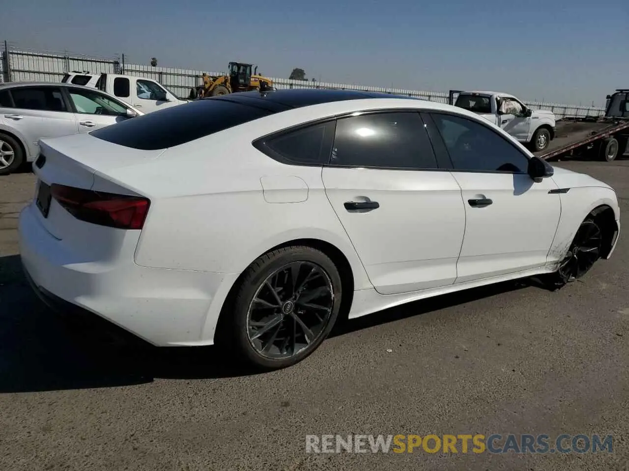 3 fotografías del automóvil dañado WAUABCF57PA022193 AUDI A5 2023