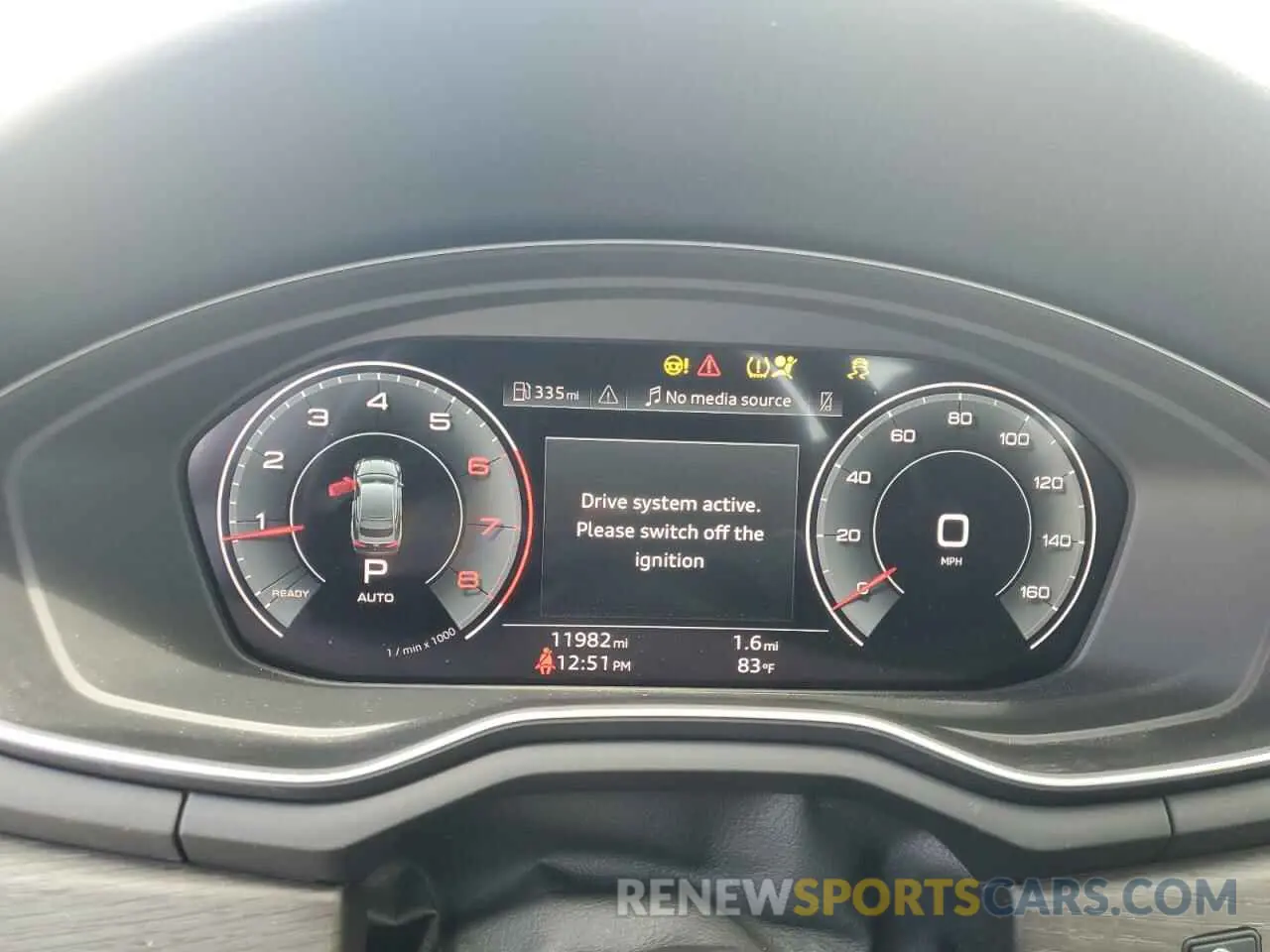 9 fotografías del automóvil dañado WAUCBCF58PA041599 AUDI A5 2023