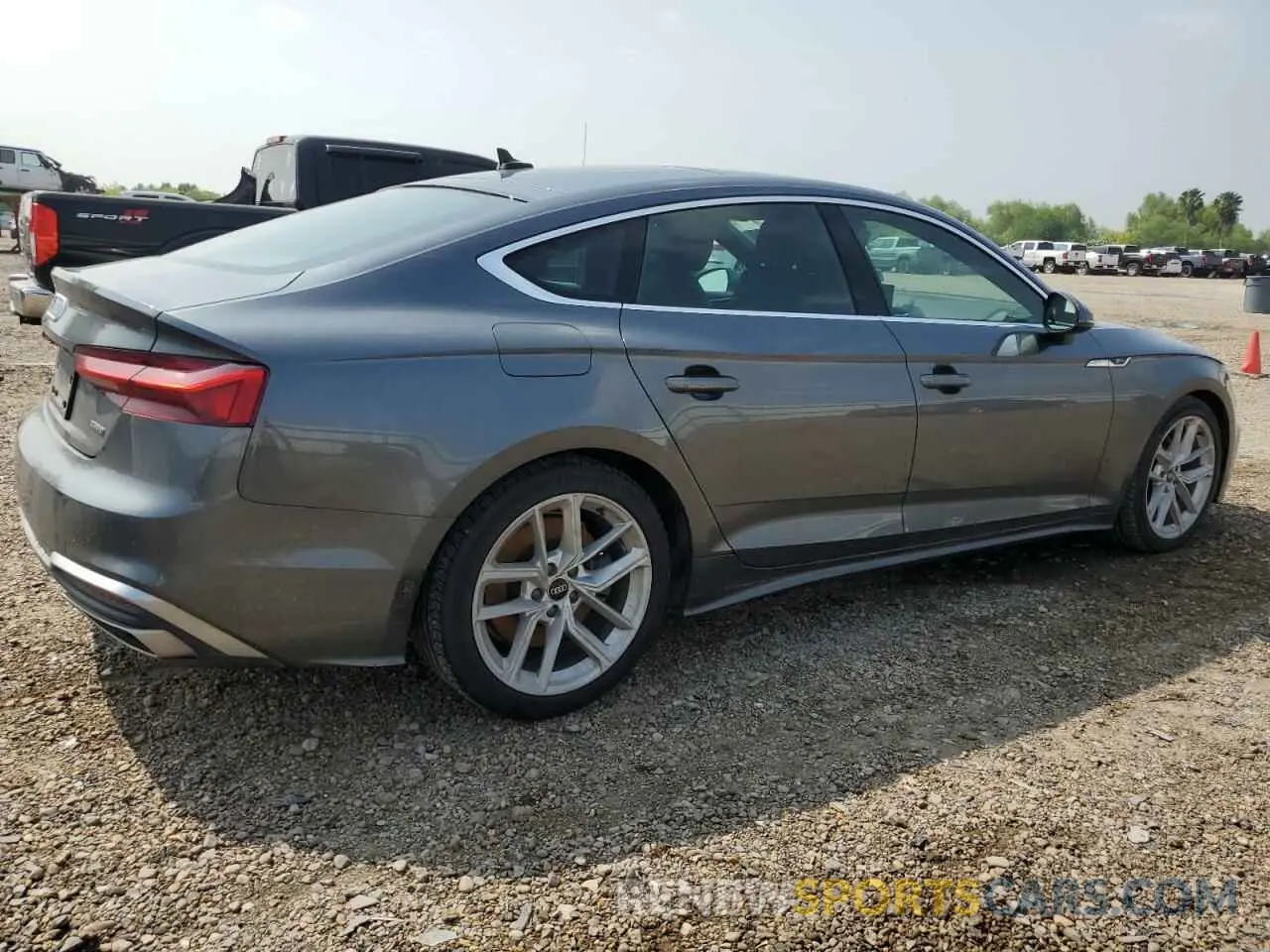 3 fotografías del automóvil dañado WAUDACF54PA015797 AUDI A5 2023