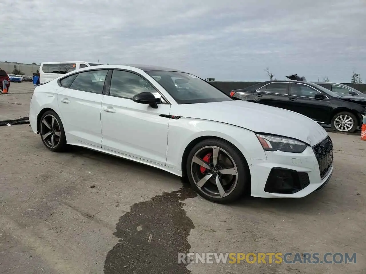4 fotografías del automóvil dañado WAUEACF56PA034405 AUDI A5 2023