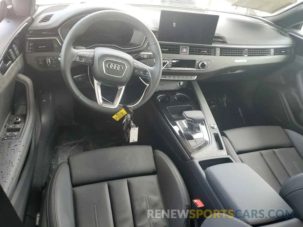 8 fotografías del automóvil dañado WAUEACF57PA047874 AUDI A5 2023