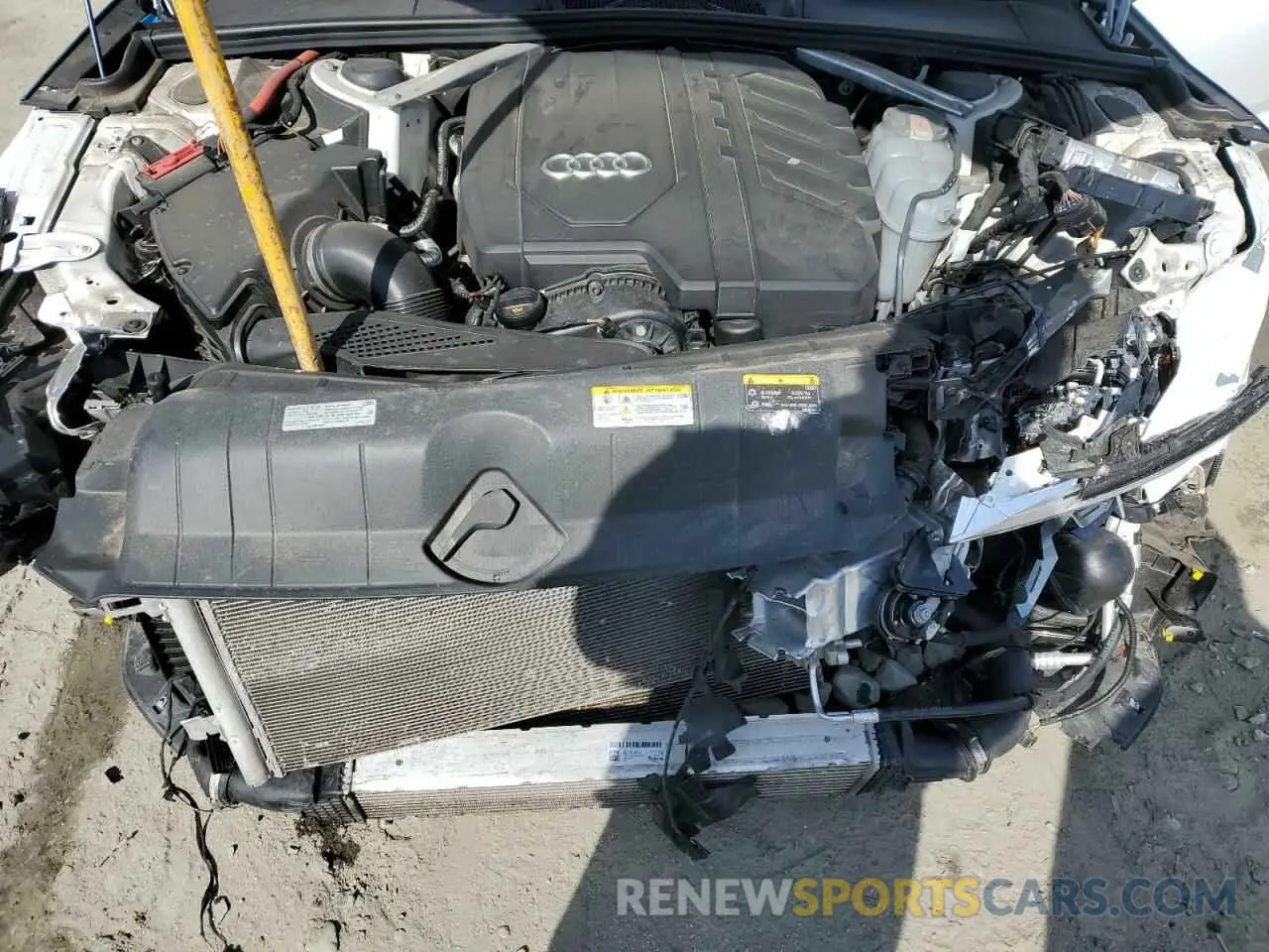 11 fotografías del automóvil dañado WAUEACF5XPA031247 AUDI A5 2023